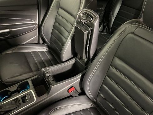 Used 2019 Ford Escape Titanium image 28