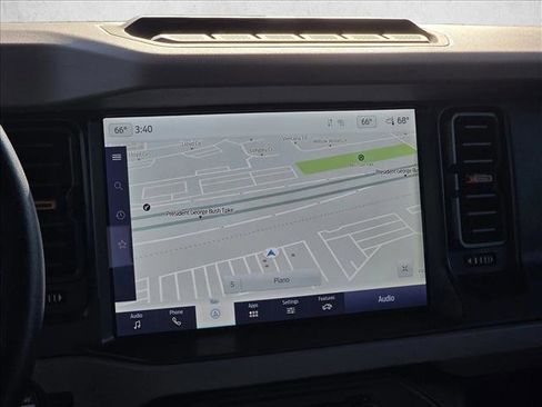 Used 2022 Ford Bronco Badlands image 16