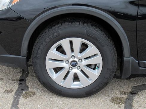 Used 2015 Subaru Outback 2.5i Premium image 12