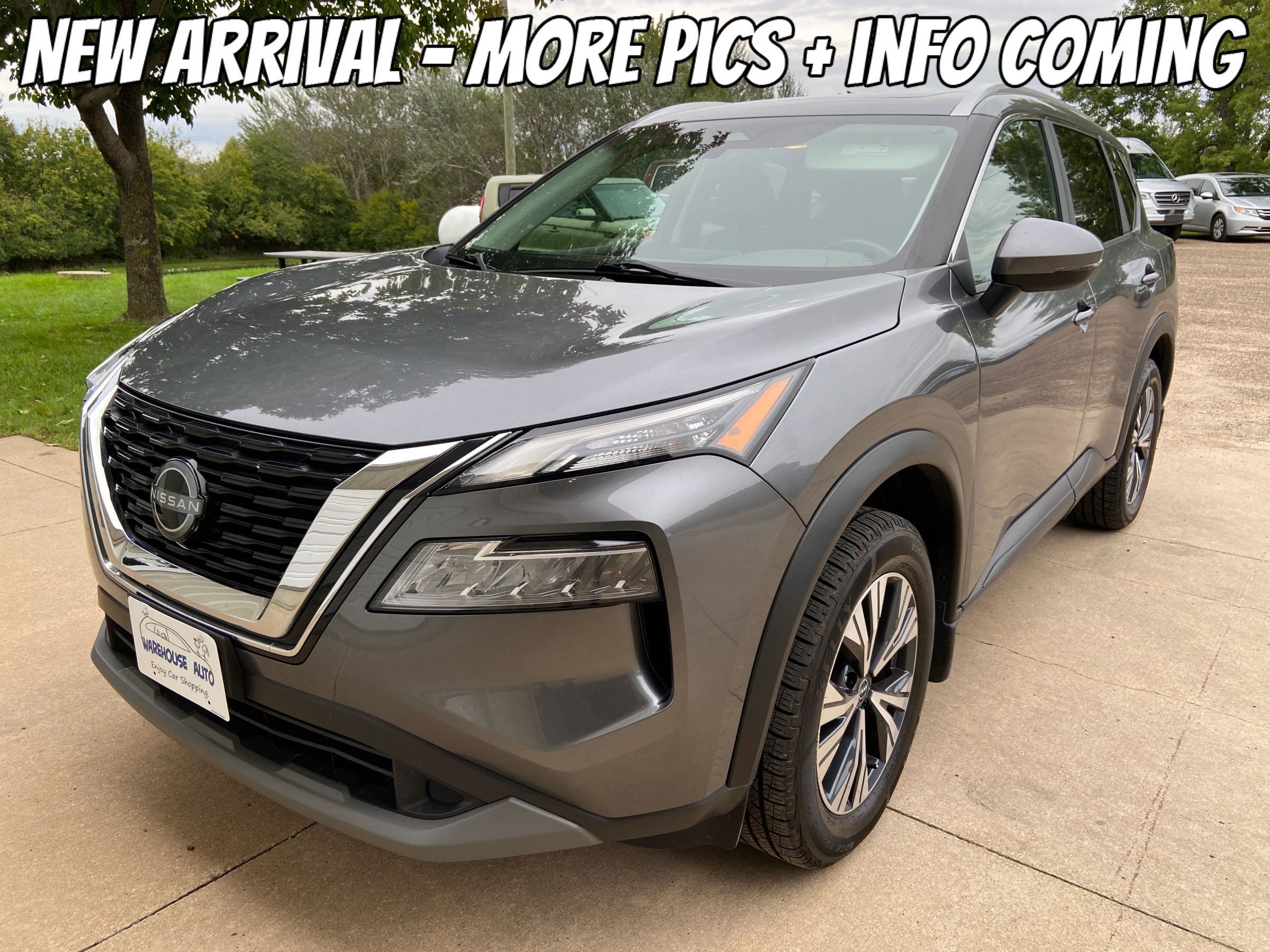 Used 2022 Nissan Rogue SV w/ SV Premium Package AWD/4WD image 1