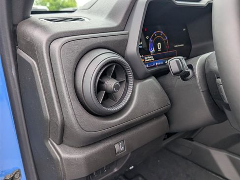 New 2026 Chevrolet Colorado Trail Boss AWD/4WD image 17