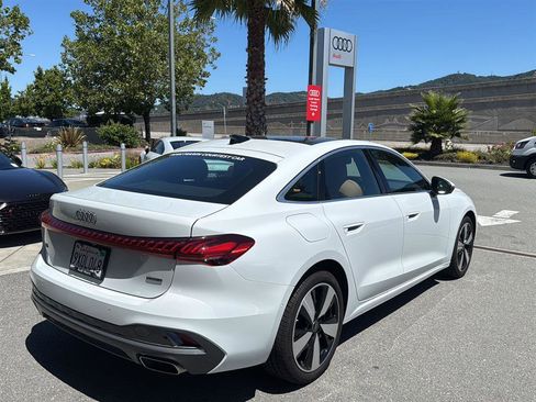Used 2025 Audi A5 2.0T Premium Plus w/ Premium Plus AWD/4WD image 6