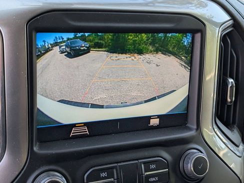Used 2023 Chevrolet Silverado 2500 LT AWD/4WD image 23