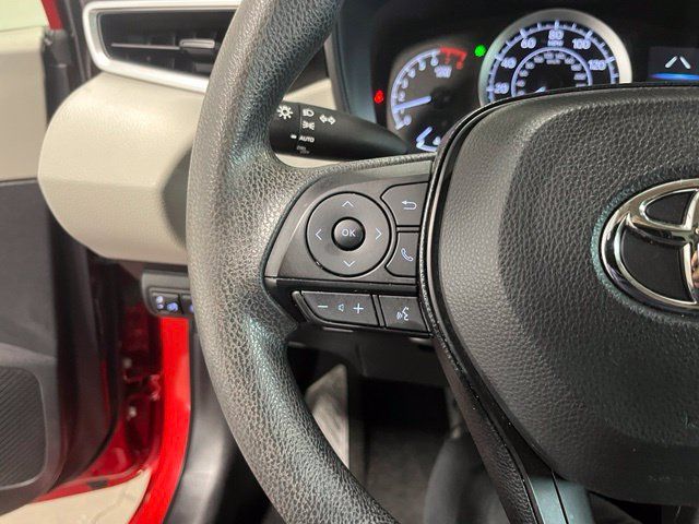 Used 2020 Toyota Corolla LE w/ Carpet Mat Package (TMS) FWD image 27