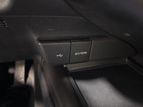 Used 2024 Toyota Camry SE image 26