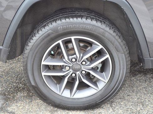 Used 2021 Jeep Grand Cherokee Limited w/ Luxury Group II image 11