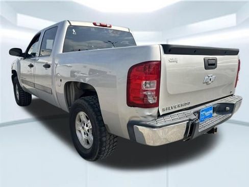 Used 2007 Chevrolet Silverado 1500 LT w/ 1LT Convenience Package RWD image 8