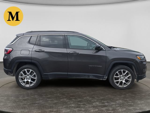 Used 2023 Jeep Compass Latitude AWD/4WD image 6