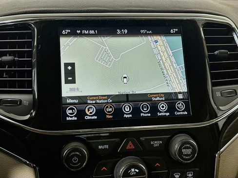 Used 2019 Jeep Grand Cherokee Limited RWD image 22