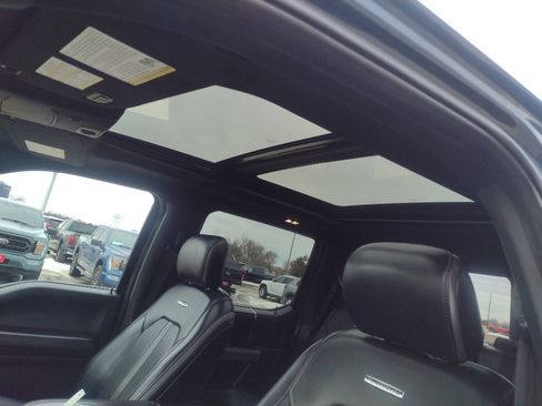 Used 2019 Ford F150 Platinum w/ Equipment Group 701A Luxury image 15