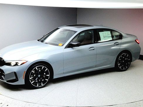 Used 2025 BMW 330i xDrive Sedan w/ M Sport Package image 14