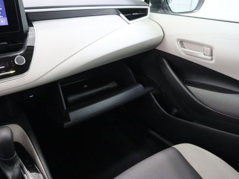 Used 2025 Toyota Corolla LE FWD image 20