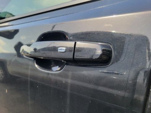 Used 2023 GMC Terrain SLE w/ Elevation Edition FWD image 5