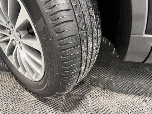 Used 2017 Lincoln MKX Reserve w/ Lincoln MKX Climate Package image 50