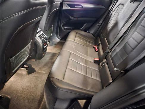 Used 2021 BMW X4 xDrive30i w/ Executive Package image 18