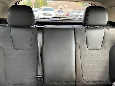 Used 2020 Buick Encore GX Preferred FWD image 28