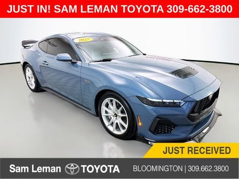 Used 2025 Ford Mustang GT Premium RWD image 1