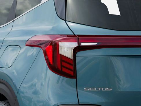 New 2026 Kia Seltos SX image 11