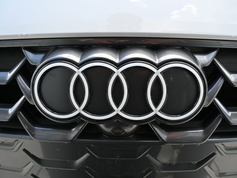 Used 2025 Audi A5 2.0T Premium Plus image 12