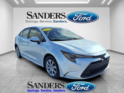 Used 2025 Toyota Corolla LE w/ Convenience Package