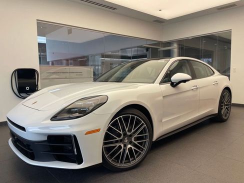 New 2026 Porsche Panamera 4 AWD/4WD image 1