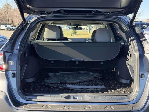 Used 2025 Subaru Outback Premium image 14