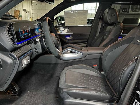 New 2026 Mercedes-Benz GLS 63 AMG 4MATIC image 26