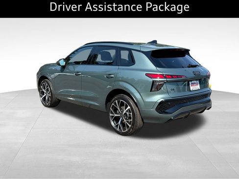 Used 2026 Audi Q3 quattro 2.0T w/ 20" Wheel Package AWD/4WD image 5