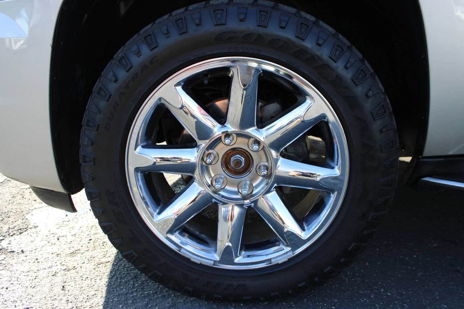 Used 2013 GMC Yukon Denali AWD/4WD image 24