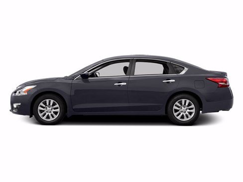 Used 2013 Nissan Altima 2.5 S FWD image 3