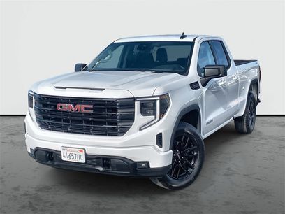 Used 2025 GMC Sierra 1500 Elevation