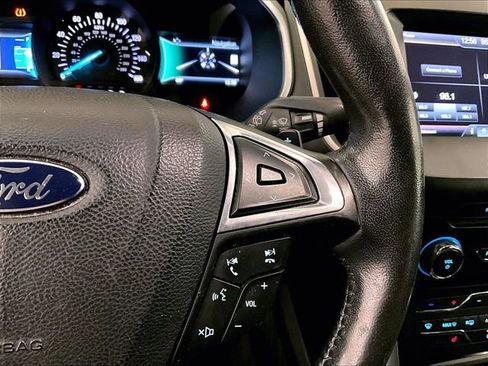 Used 2015 Ford Edge SEL w/ Equipment Group 201A AWD/4WD image 18