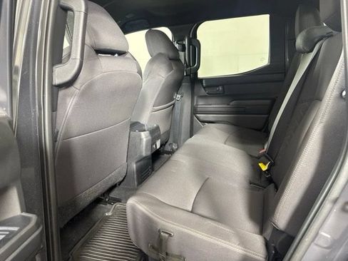 Used 2025 Toyota Tacoma SR5 AWD/4WD image 12