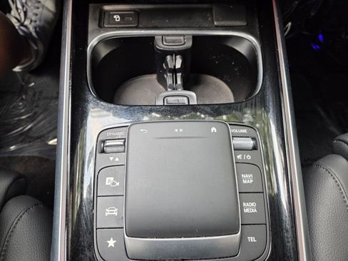 Used 2023 Mercedes-Benz EQB 300 4MATIC w/ Exclusive Package image 14