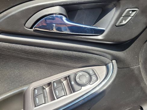 Used 2020 Chevrolet Malibu LT FWD image 27