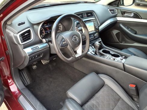 Used 2016 Nissan Maxima SR FWD image 13