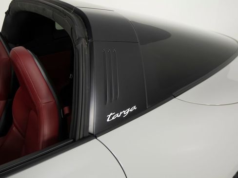 Certified 2023 Porsche 911 Targa 4S image 46