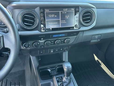 Used 2023 Toyota Tacoma TRD Sport image 16