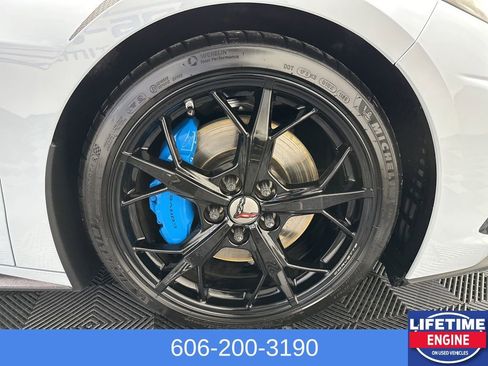 Used 2021 Chevrolet Corvette Stingray Premium Conv w/ Z51 Performance Package image 14