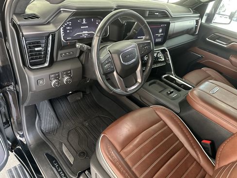 Certified 2024 GMC Sierra 3500 Denali Ultimate AWD/4WD image 18