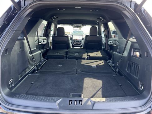 Used 2025 Ford Explorer ST-Line w/ Premium Package image 50