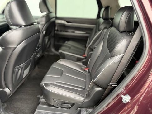 Used 2024 Hyundai Palisade SEL w/ Premium Package AWD/4WD image 22