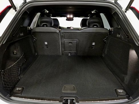 New 2026 Volvo XC60 B5 Ultra w/ Climate Package image 18