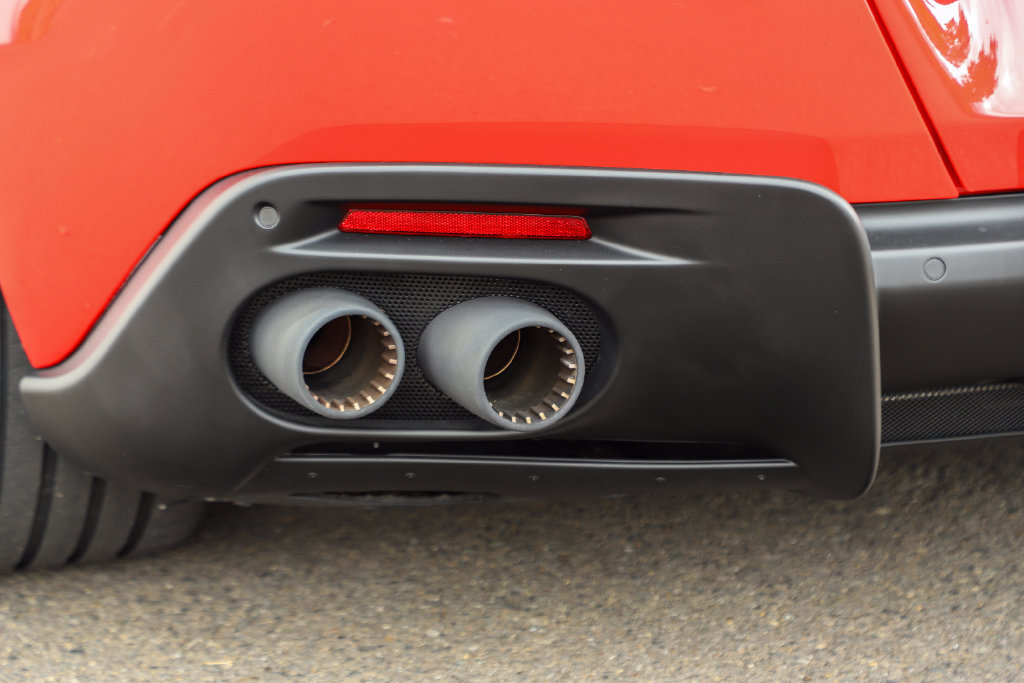 Certified 2026 Ferrari Roma Spider RWD image 43