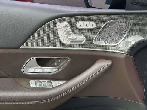 Used 2022 Mercedes-Benz GLE 350 4MATIC w/ AMG Line Exterior image 13
