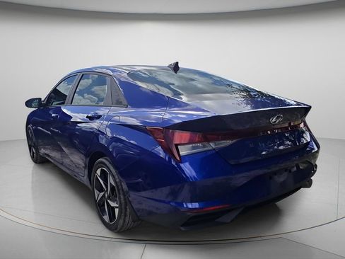 Certified 2023 Hyundai Elantra SEL w/ Convenience Package FWD image 7