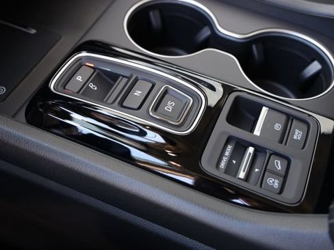 New 2026 Honda Pilot Touring image 26