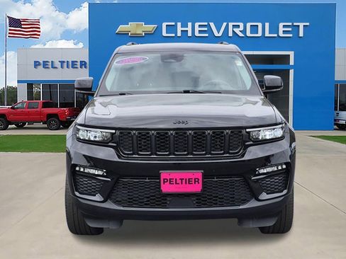 Used 2023 Jeep Grand Cherokee Limited w/ Black Appearance Package image 2