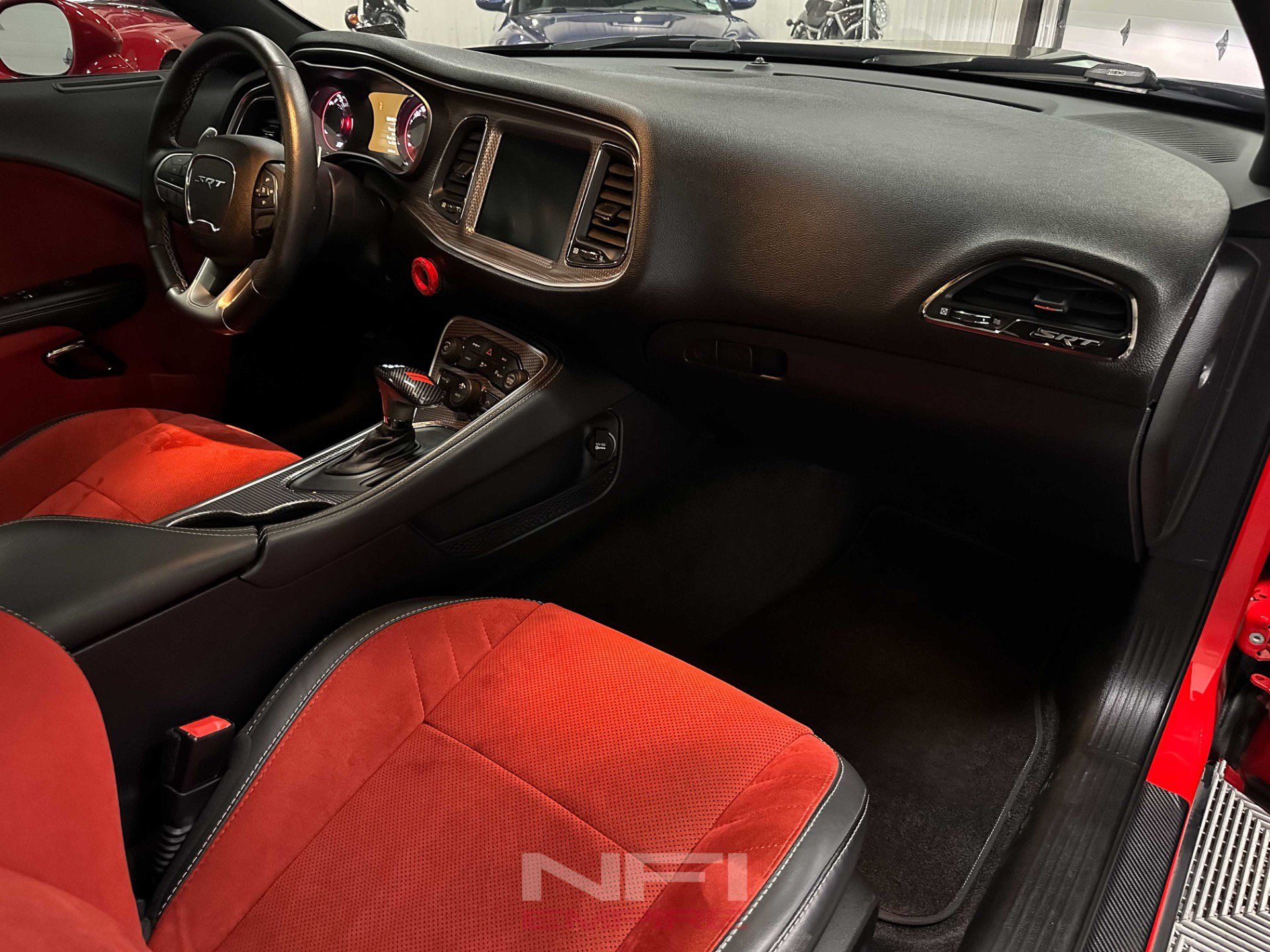 Used 2016 Dodge Challenger SRT Hellcat RWD image 34