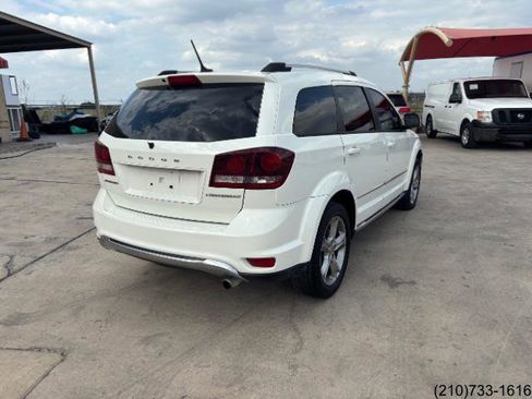 Used 2017 Dodge Journey Crossroad w/ Mopar Chrome Accent Package FWD image 7